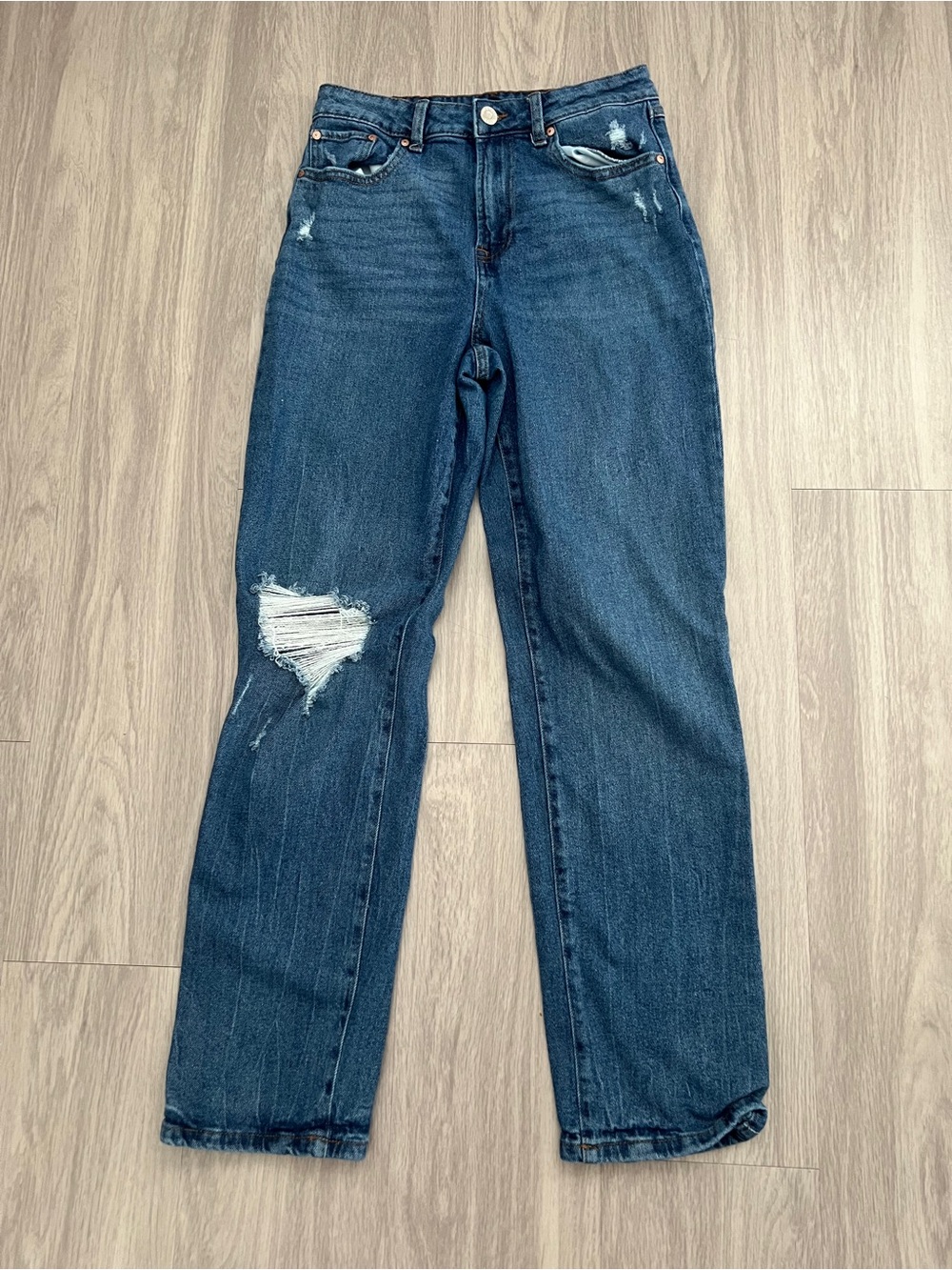 Sincerely Jules Distressed Straight Leg Jeans Size 7/28 Medium Wash
